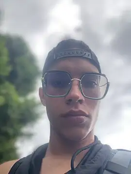 Andres_boy252's Live XXX Chat