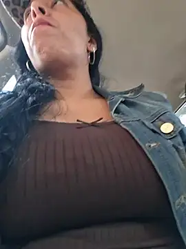 XXX chat uživo modela Luianna