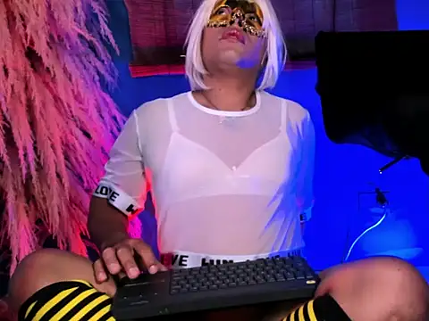 XXX chat uživo modela Oliver_kin