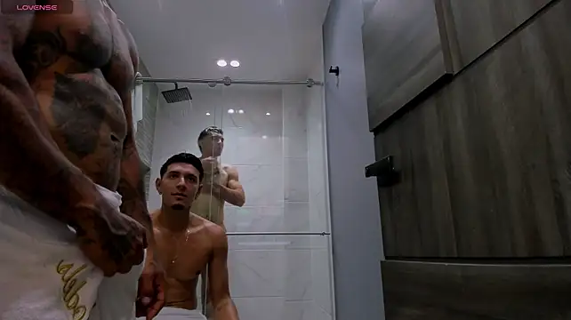 Drake_friends Live XXX-chat