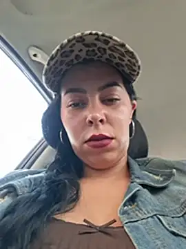 Luianna live XXX chat