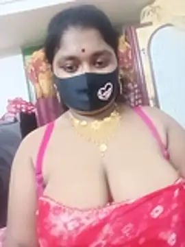 Pooja_Roy_7's Live XXX Chat