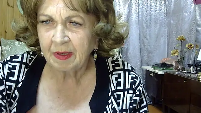 Emma52610 XXX чат на живо