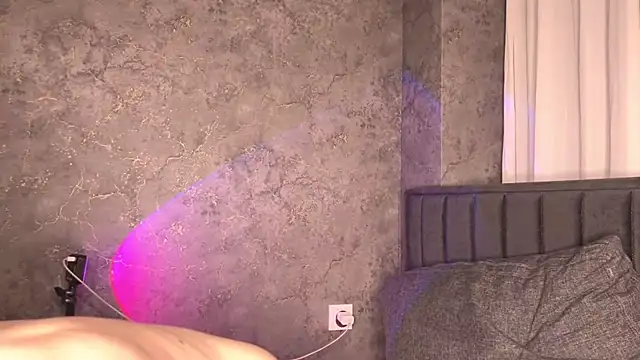 XXX chat uživo modela Eric_Rozanov