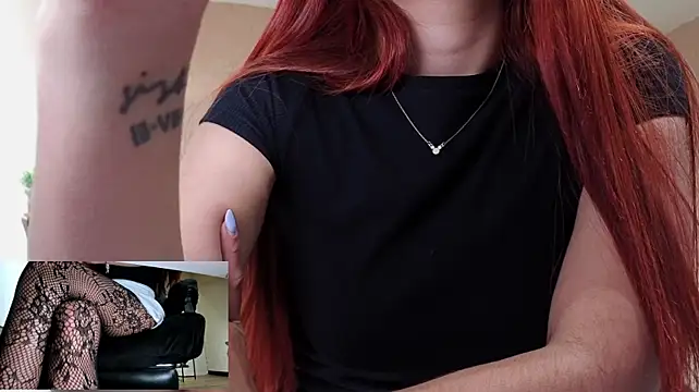 MissOffice_ Adlı Modelin Canlı XXX Sohbeti