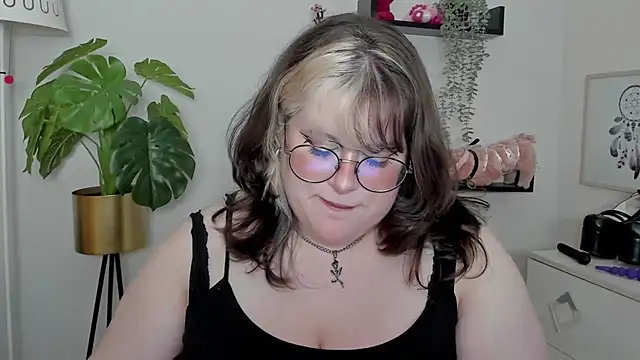 Chatroom XXX en direct de OpheliaLush