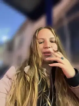 feedeegeorgie's Live XXX Chat