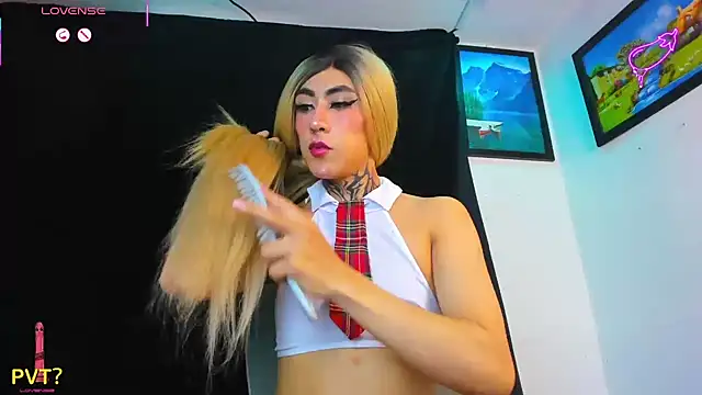 Show modela naughty_trans_dolls na web-kameri