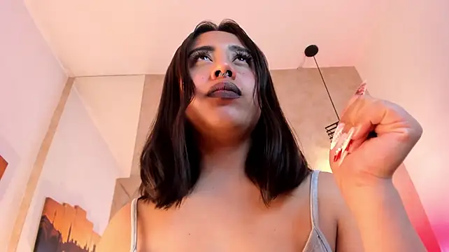 Chat +18 de kailinmoonx ao vivo