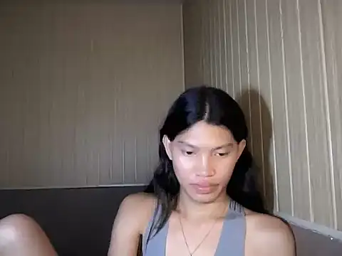 Chatroom XXX en direct de Yourgoddess_jayve