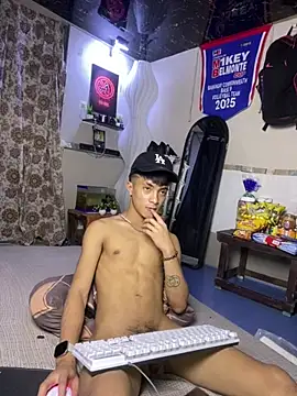 Chatroom XXX en direct de Twinkyecho
