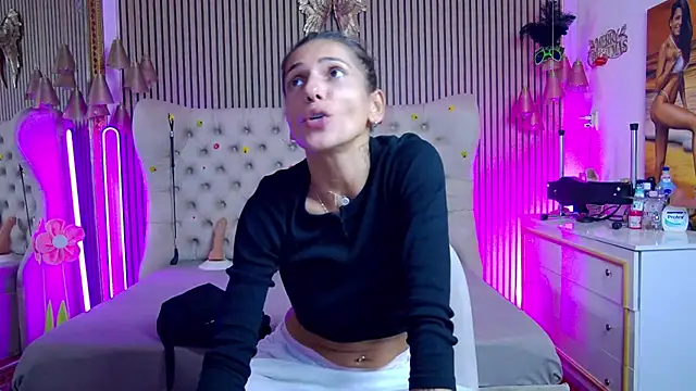 PlayfulShow Chat XXX live