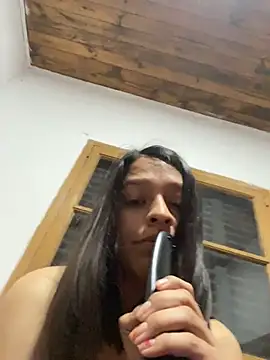 XXX chat uživo modela EverMore_