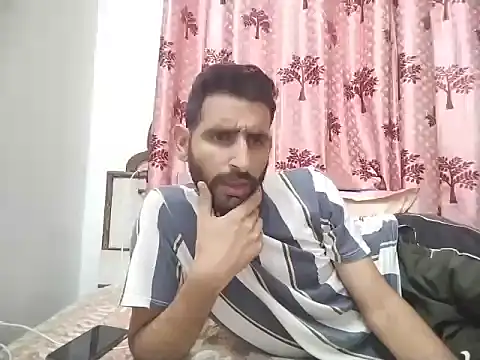 Chat +18 de bigcockboy1121 ao vivo