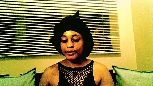 ORUOMA's Live XXX Chat