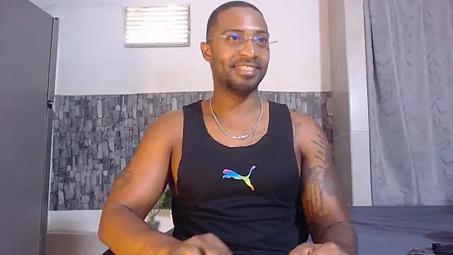 แชท XXX สดของ IsiahMaxwell