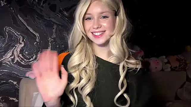 curlyhairedn Live XXX chat