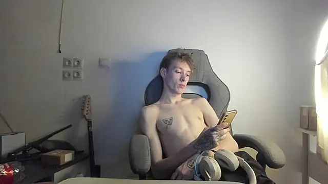 Chat +18 de Holy_Master ao vivo