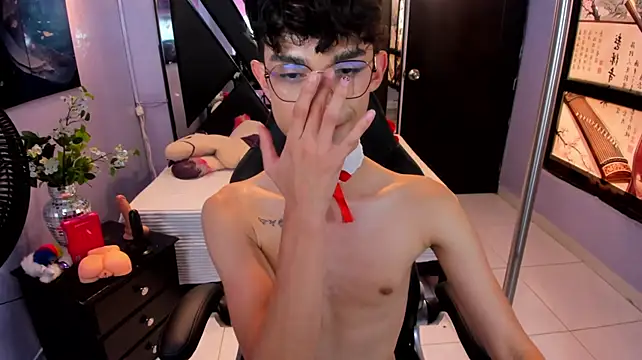 LiamHeatx 라이브 XXX 채팅