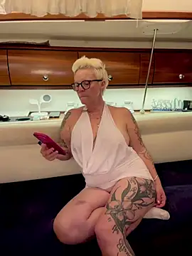 German_Milf 라이브 XXX 채팅