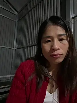แชท XXX สดของ tinacum012