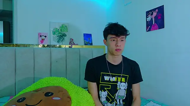 Chat +18 de Zaylune ao vivo