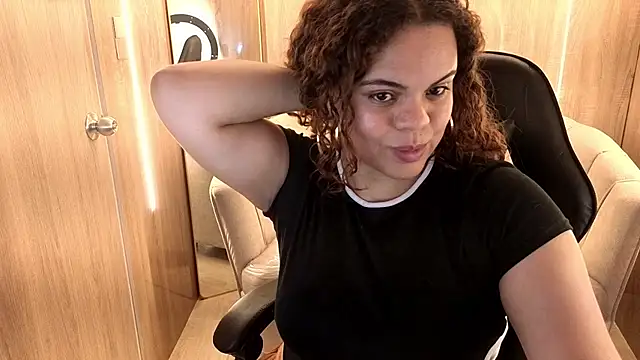 enny_wine_cn's Live XXX Chat