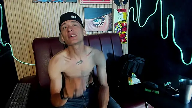 Fox420k XXX чат на живо