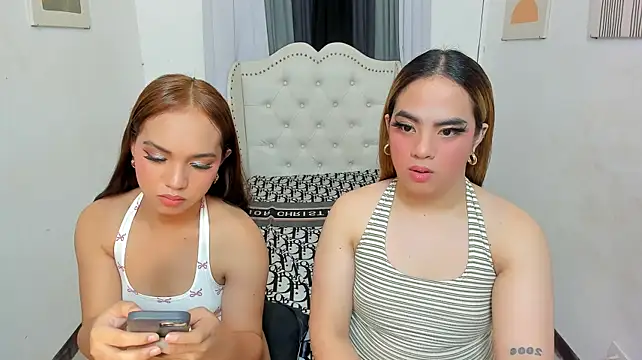 ElaraDeLuca Live XXX-chat