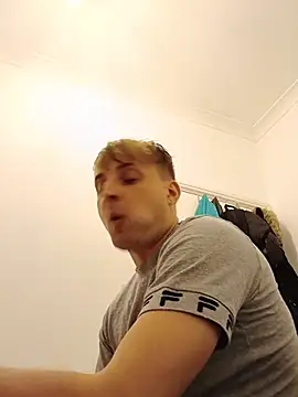Levarboy Live XXX Chat