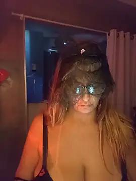 Chat +18 de Marcelabusty ao vivo
