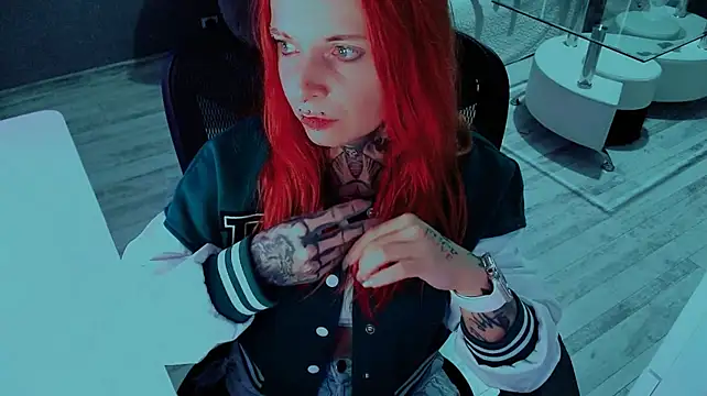 InesGold's Live XXX Chat
