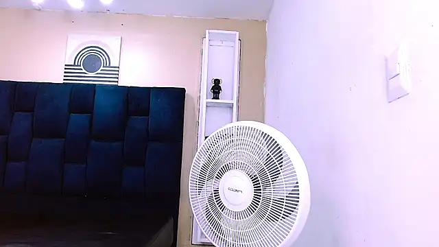 GoldenBoy_23 Chat XXX live