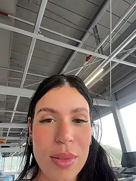 Chat +18 de Rafaellaz ao vivo