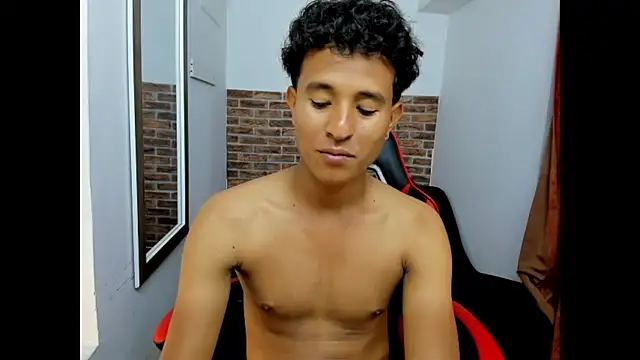 WIZARD-ALESSANDRO Chat XXX live