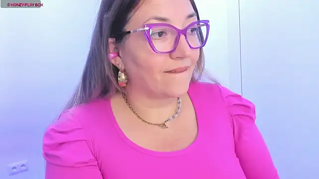 دردشة Naty_Mature_ الجنسية المباشرة