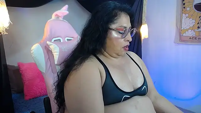 Chat XXX en directo de Keyla01_