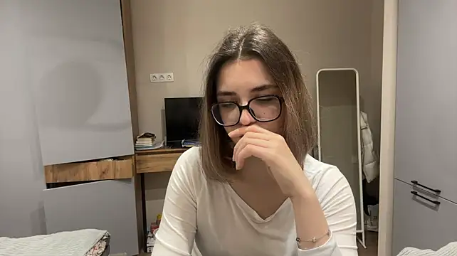 AnnaVelvetFire's Live XXX Chat
