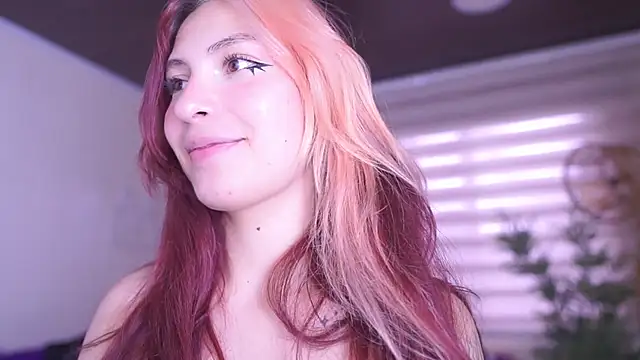 Rebecah_1 Adlı Modelin Canlı XXX Sohbeti
