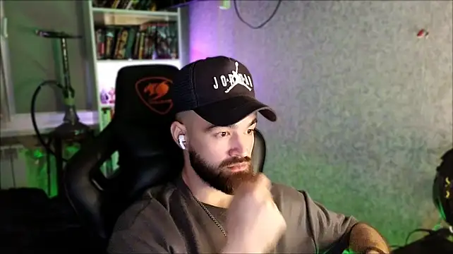Chat XXX en directo de _Serious_Man