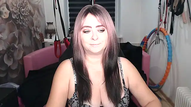 Czat XXX na żywo – MISSgoddessMARIA