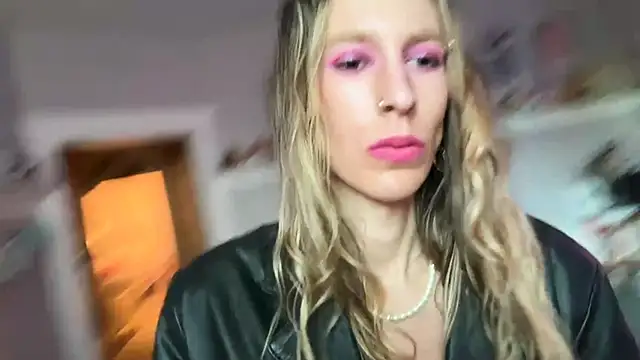 tslurbarbie élő XXX-chatje