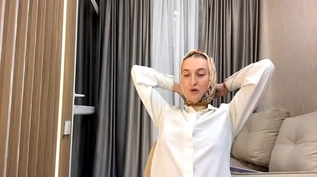 GainfulCoil's Live XXX Chat