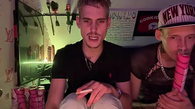 Cookieboy88 XXX чат на живо