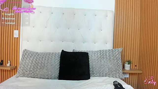 XXX chat uživo modela BustamanteHanna