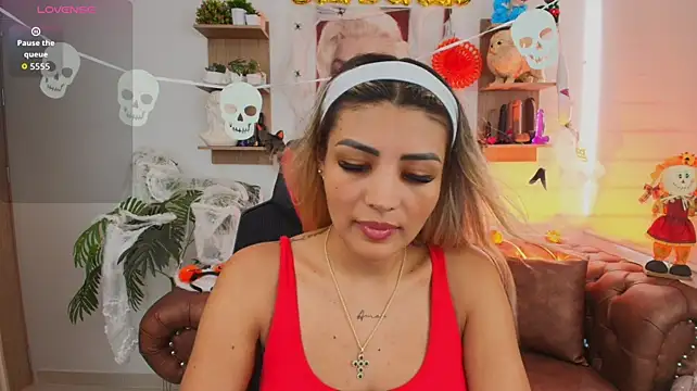 XXX chat uživo modela SALOOMEE__
