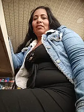 Shaila_1_1 Chat XXX live