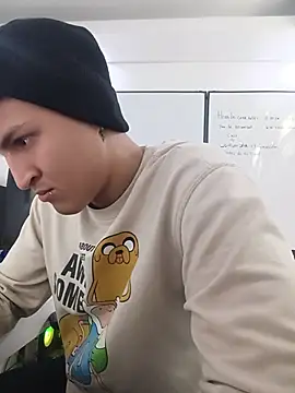 Онлайн чат XXX Axel_Romanov