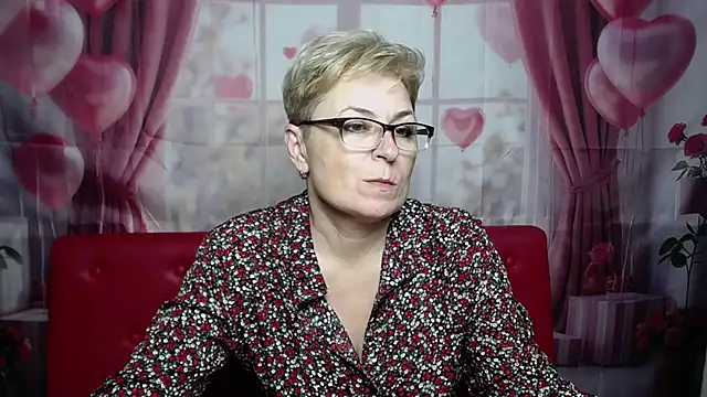 EmiliaGree – Live XXX-chat