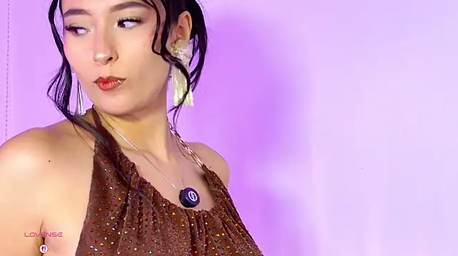 AliceeBloom Chat XXX live
